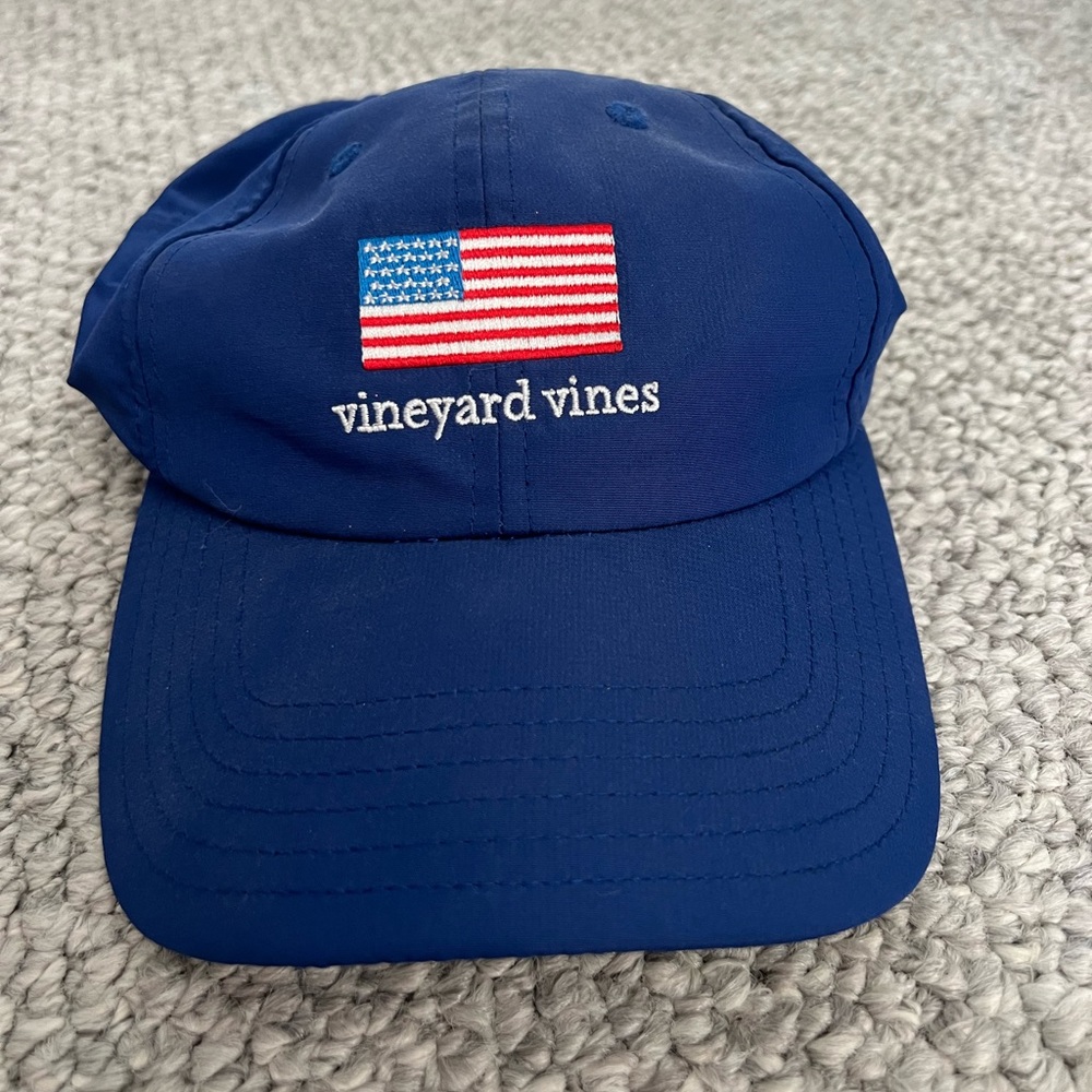 Vineyard vines hat